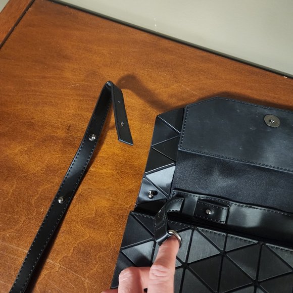 Black Inzi Purse - Picture 7 of 10